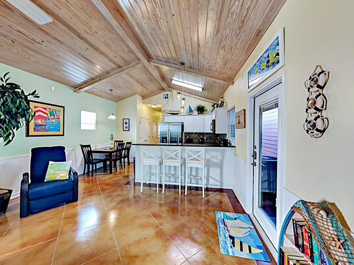 Apartamento Sail Away At Pirate'S Bay Unit 113 Port Aransas Exterior foto