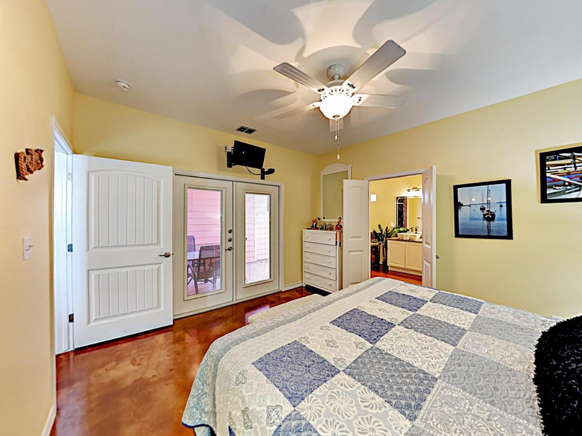 Apartamento Sail Away At Pirate'S Bay Unit 113 Port Aransas Exterior foto